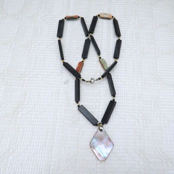 Vintage Necklace w/ Black and Paui Shell Beads and Paui Shell Pendant 26 inches - Picture 1 of 7